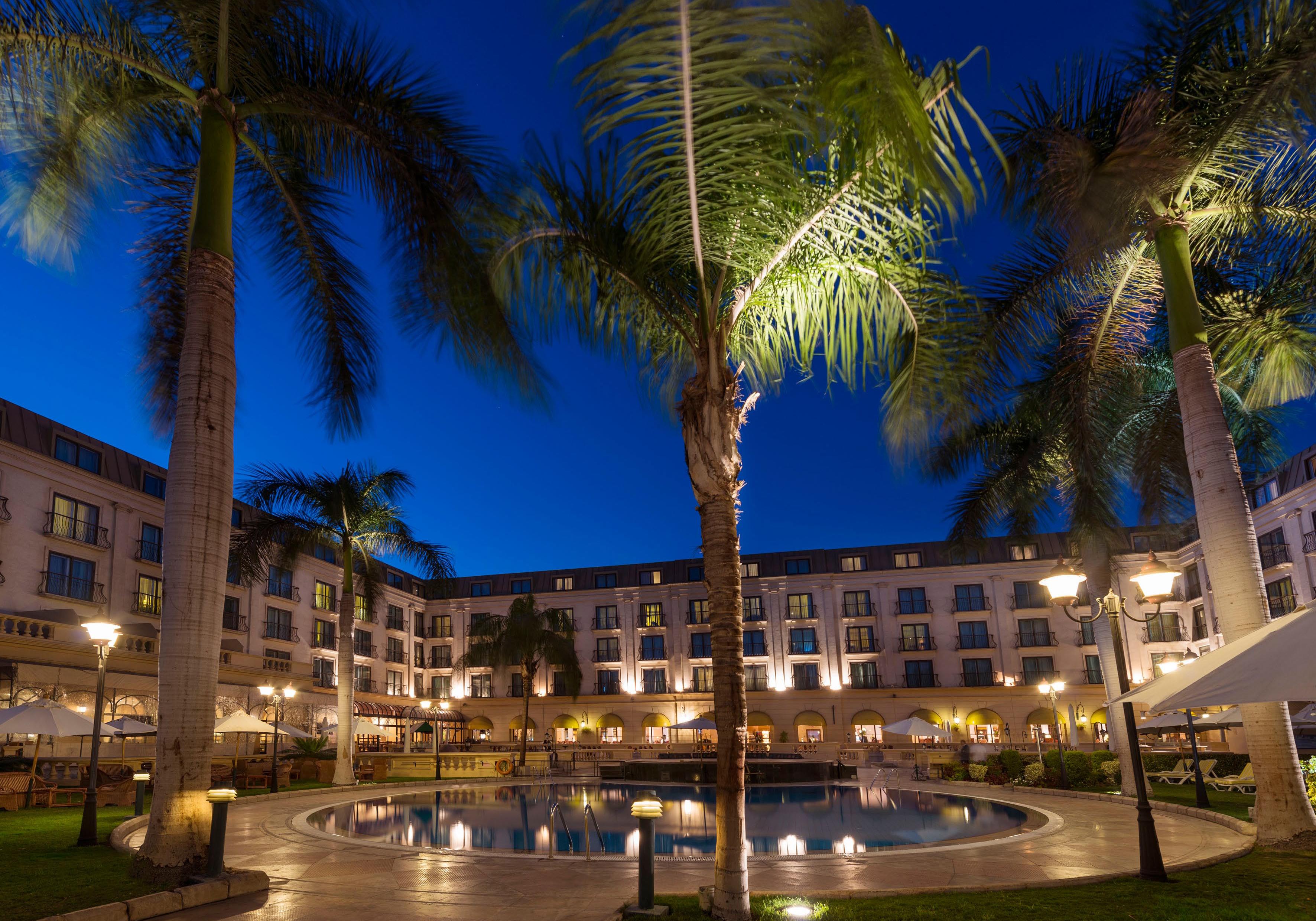 Concorde El Salam Cairo Hotel & Casino Faciliteter billede The hotel at night