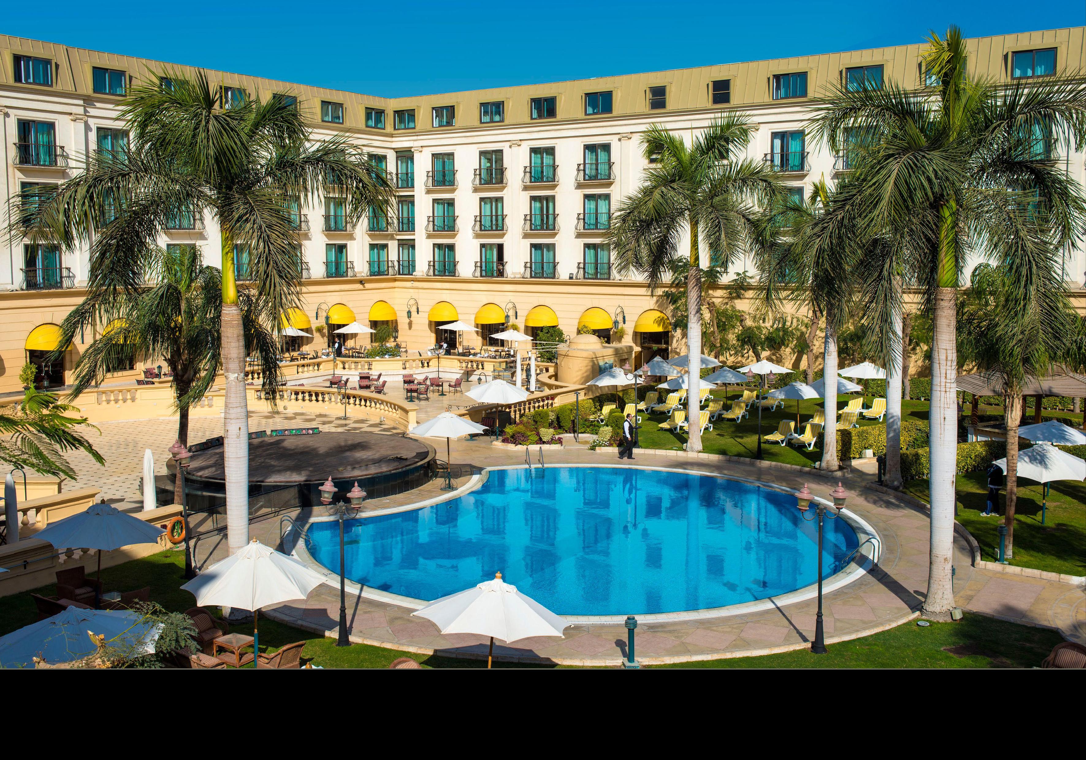 Concorde El Salam Cairo Hotel & Casino Eksteriør billede The pool at the hotel