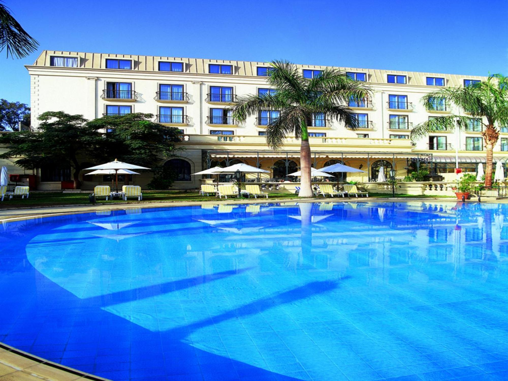 Concorde El Salam Cairo Hotel & Casino Eksteriør billede The pool at the Grand Hotel