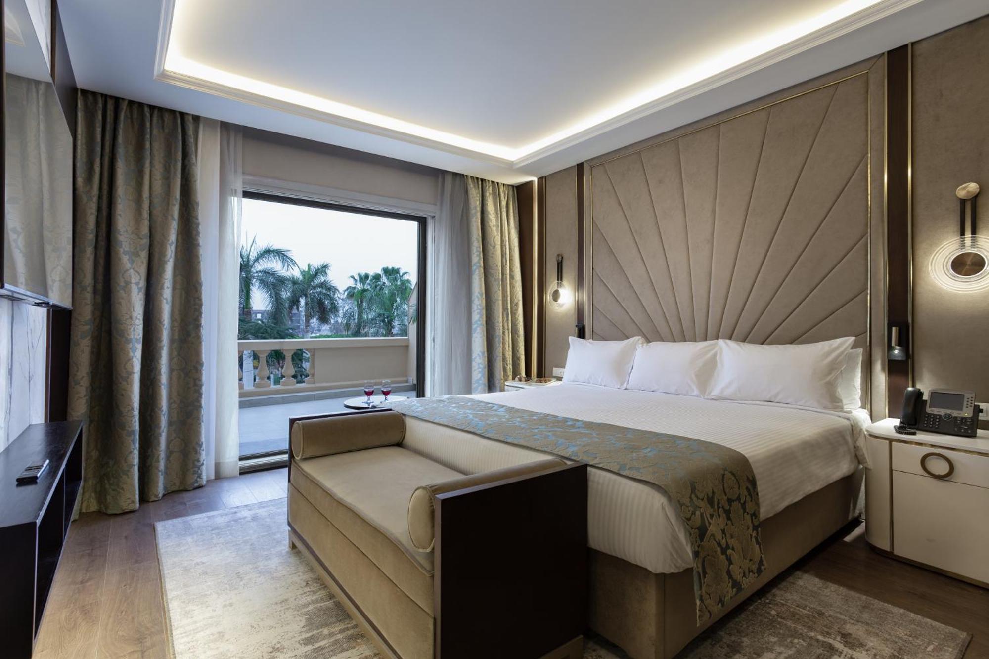 Concorde El Salam Cairo Hotel & Casino Eksteriør billede Deluxe Room